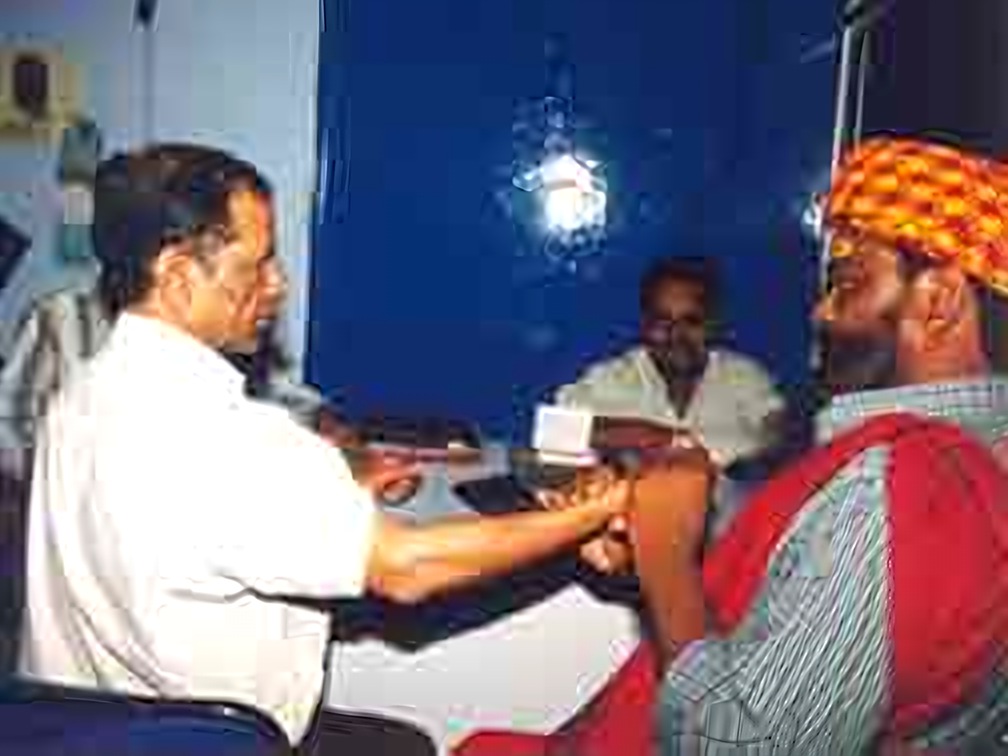Guruji with the Jain community