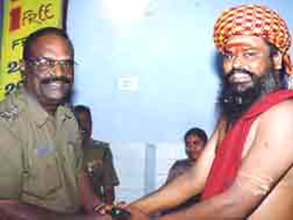 Guruji felicitated by police officials
