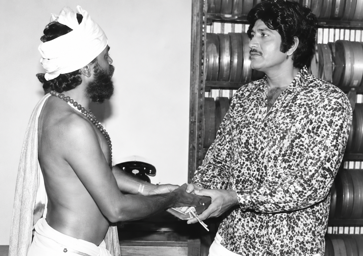 Guruji with filmstars Rajkumar